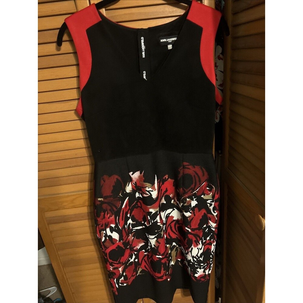 Karl Lagerfeld Paris  Sleeveless Black Red Floral Formal Dress Size 6 beautiful